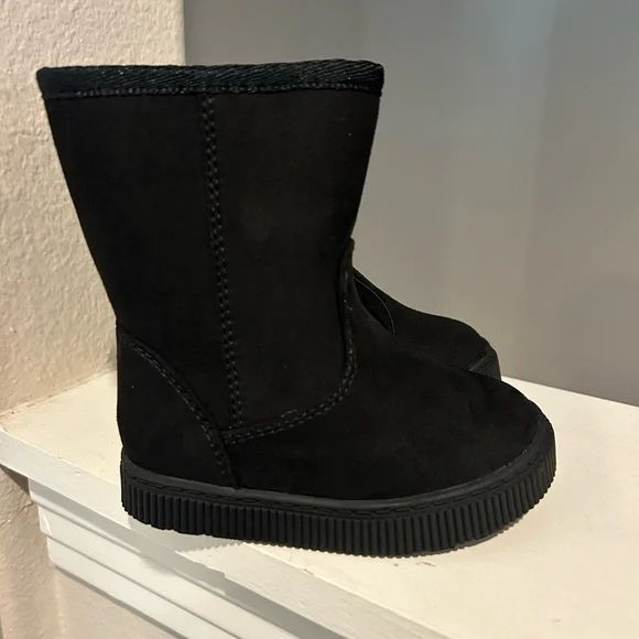 Cat & Jack Toddler Youth Girls Pip UGG Style Boots Black Multiple Sizes - Picture 2 of 9
